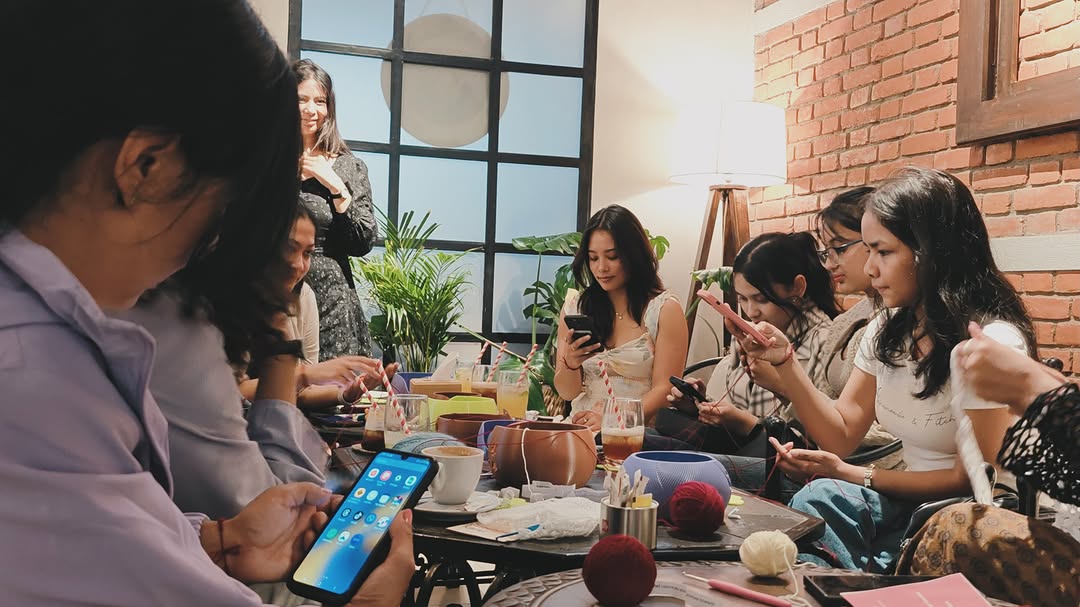 Crochet meetup at a Kathmandu café